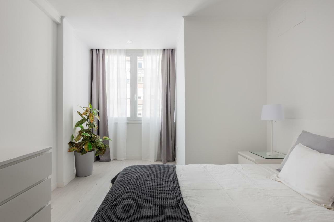 Light-Filled, Fully Renovated Apt Near Belem, By Timecooler Lisboa Екстериор снимка